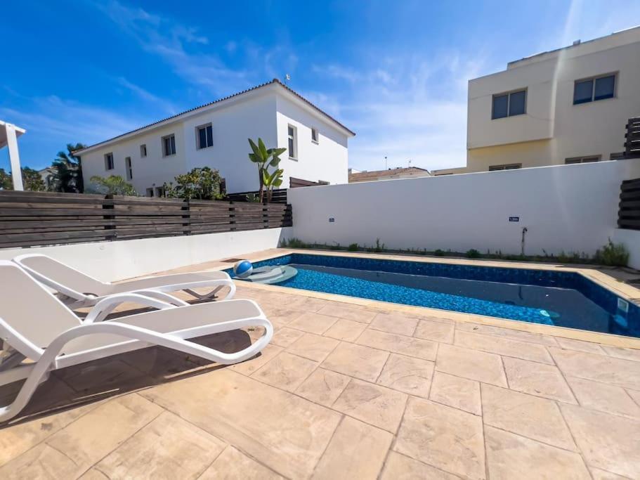 Pernera Seaside - Sun, Sea, Poolside Bliss